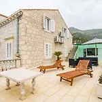 Ro-ma Villa