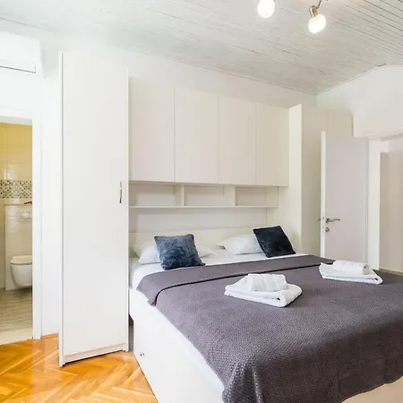 ヴィラ Ro-ma スラノ