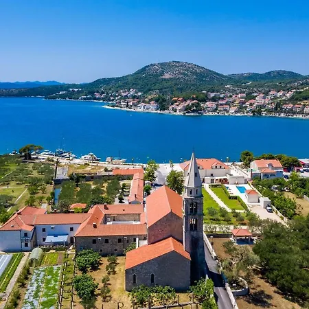 Ro-ma Vila